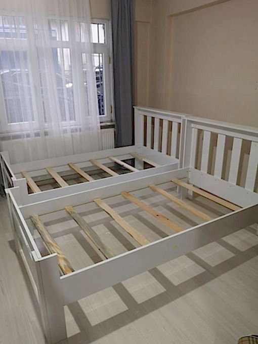  Avcılar ilçesinde hem konutlarda hem de iş yerlerinde birçok farklı mobilya türü kullanılmaktadır. Evlerde kullanılan yatak odası takımları, genç odası mobilyaları, çalışma masaları ve TV üniteleri düzenli montaj gerektirir. Bunun yanında ofislerde kullanılan masa sistemleri, dolaplar ve arşiv üniteleri de profesyonel kurulum gerektiren mobilyalar arasındadır.