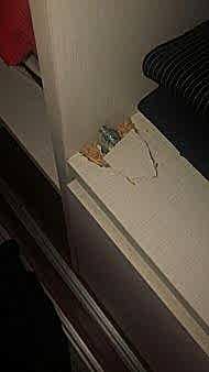  Sürekli kullanılan ofis mobilyaları, ev mobilyalarına göre çok daha hızlı deforme olabilir. İlke Mobilya, İkitelli OSB Mahallesi’ndeki işletmelerin mobilya arızalarını yerinde ve hızlı bir şekilde gidererek iş akışının kesilmesini önler.  Ofis Koltuğu ve Mekanizma Tamiri: Amortisörü bozulan, tekerleği kırılan veya yaslanma mekanizması çalışmayan ofis koltuklarını çöpe atmak yerine tamir ediyoruz.