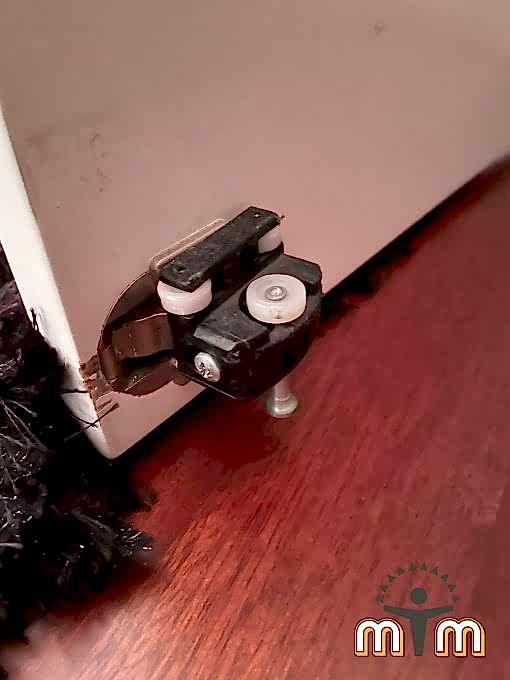  Demontaj veya montaj işlemi yapılırken ilerleyen zamanlarda oluşabilecek sorunlarında önüne geçmek için gayret göstermeye çalışıyoruz. Bazı mobilyalar kaliteli olurken bazıları ise kalitesiz ürünlerden oluşur. Çalışma hayatımızda bu tür sorunlar genellikle internet mağazalarında hazır satılan modüler mobilyalarda daha sık karşılaşıyoruz. Mobilyalarınızın uzun ömürlü montaj işlemi için firmamız ile iletişime geçerek randevu talebinde bulunabilirsiniz.