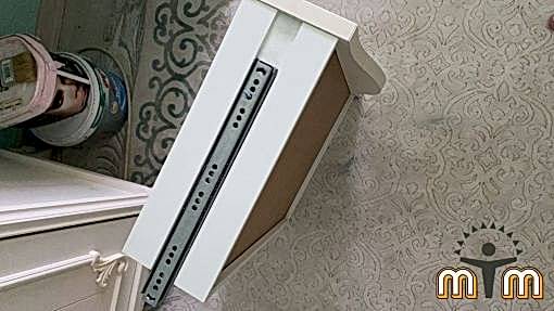  Mobilya tamir servisi olarak Fetihtepe mahallesi mobilya tamiri konusunda hizmet veriyoruz. Mobilyalar yapısı gereği ahşaptan imal olması nedeniyle kolay hasar alabiliyor. Evden eve taşıma hizmeti veren bazı firmalar işlerini gelişi güzel yaptıklarından dolayı geride bir çok sorunlar bırakabiliyorlar. Mobilya tamir işlemi işinde deneyimli ve tecrübeli teknisyenler tarafından dikkatlice yapılmalıdır