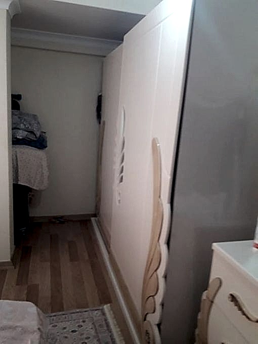  Mobilya tamir servisi olarak İskender Paşa mahallesi mobilya tamiri konusunda hizmet veriyoruz. Mobilyalar yapısı gereği ahşaptan imal olması nedeniyle kolay hasar alabiliyor. Evden eve taşıma hizmeti veren bazı firmalar işlerini gelişi güzel yaptıklarından dolayı geride bir çok sorunlar bırakabiliyorlar. Mobilya tamir işlemi işinde deneyimli ve tecrübeli teknisyenler tarafından dikkatlice yapılmalıdır