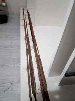  Çoğu zaman küçük bir arıza için komple dolap değiştirmek gereksiz maliyet oluşturur. Örneğin:  15.000 – 40.000 TL’lik yeni dolap yerine  Uygun maliyetli bir tamir ile mevcut dolap yıllarca kullanılabilir.  Özellikle gövdesi sağlam olan ürünlerde tamir çok daha mantıklı bir çözümdür.